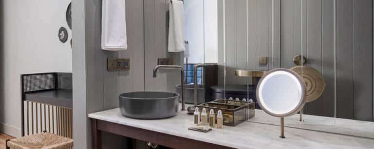 Room sink 1
