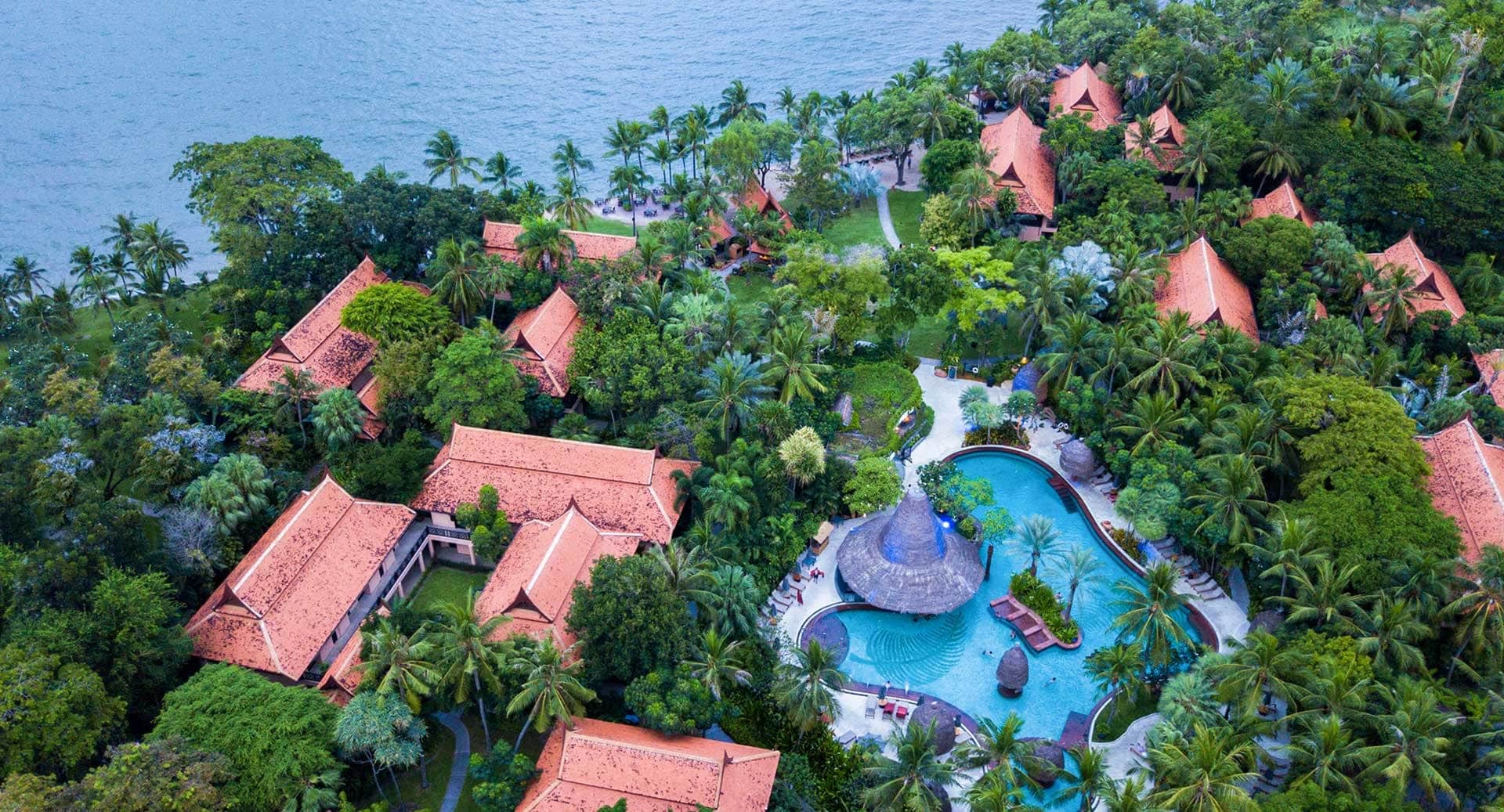 Anantara Hua Hin Resort – five-star beach Resort with pools and tropical gardens