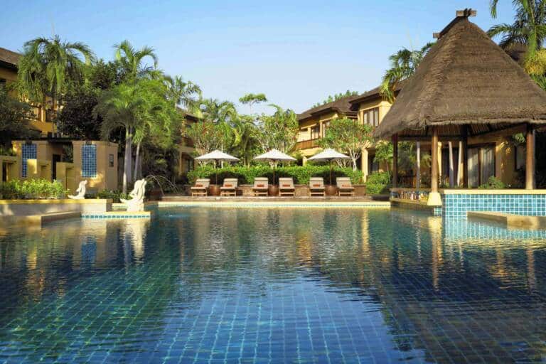 Exterior-Emerald-Pool-1-1