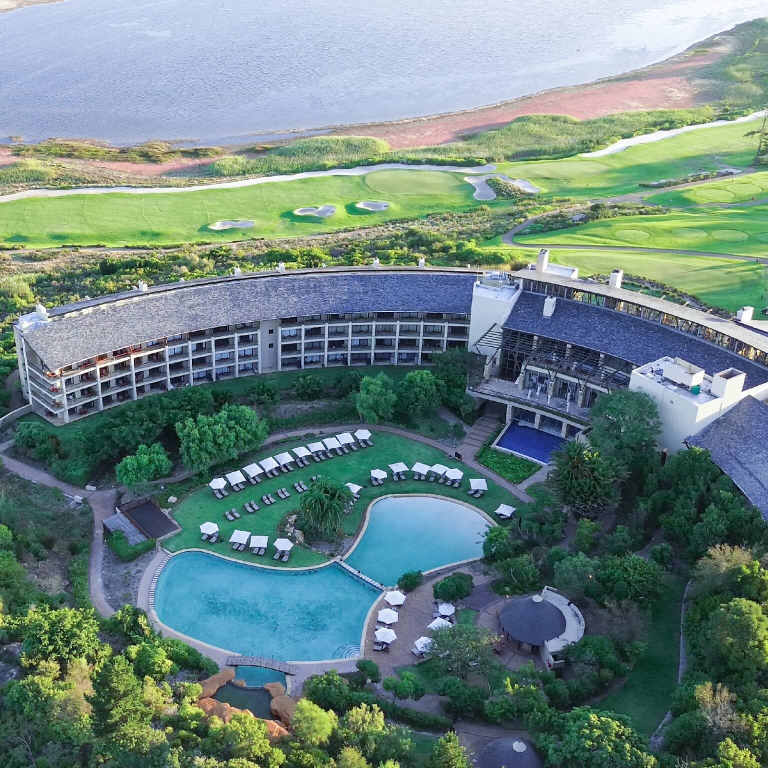Arabella Golf Club near Hermanus – championship course on the Bot River Lagoon