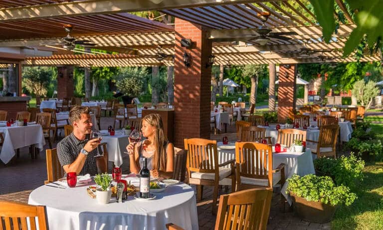 gloria-serenity-la-trattoria-romana-a-la-carte-restaurant-1
