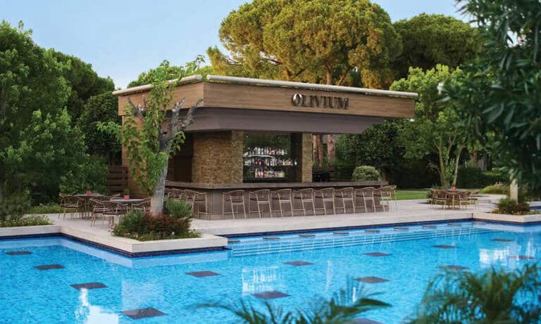 gloria_serenity_olivium_pool_bar_02